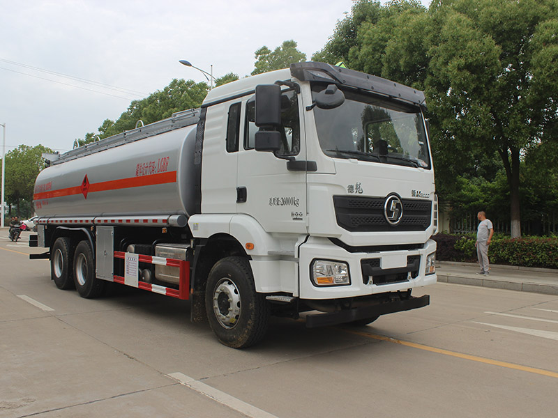 陜汽德龍19.5立方SCS5261GYYSX6運(yùn)油車